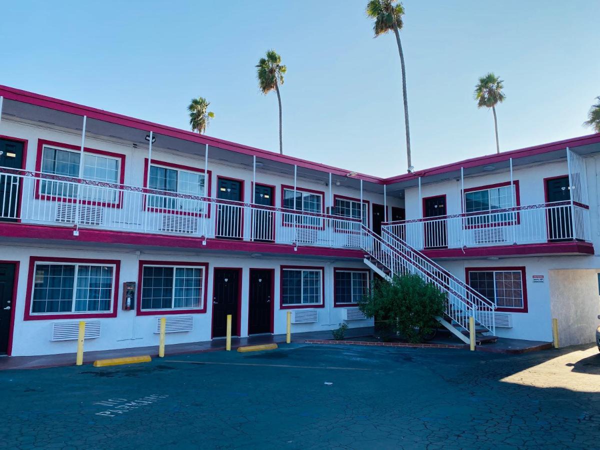 Casa Valentine Inn - ロサンゼルス エクステリア 写真